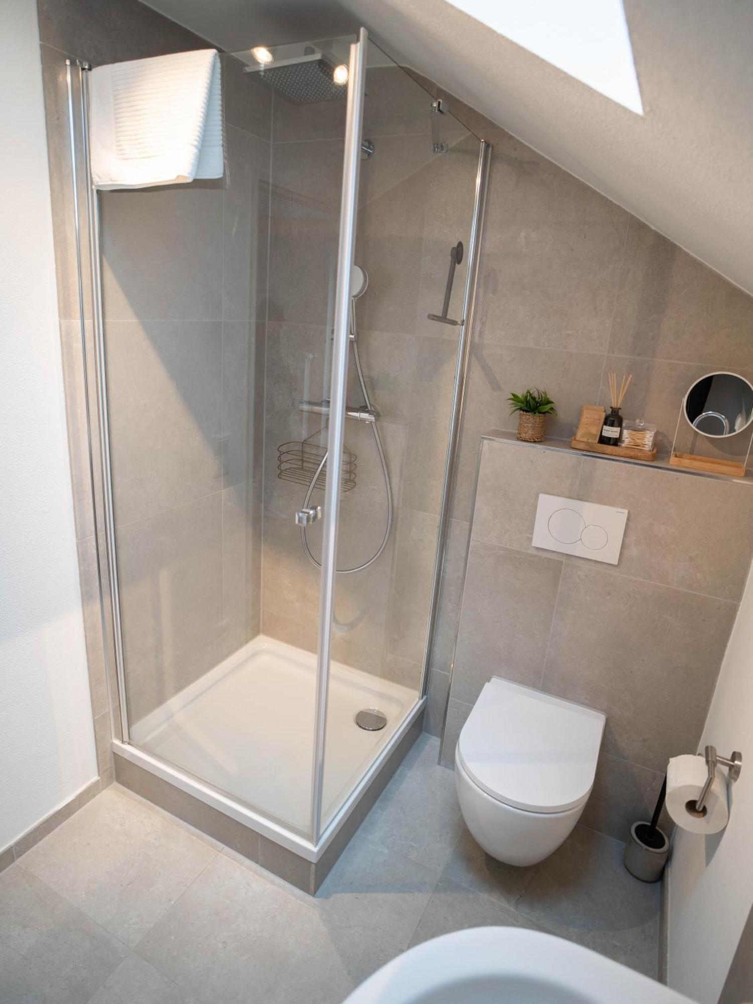 מינדלהיים Charmantes Apartment Mit Balkon מראה חיצוני תמונה