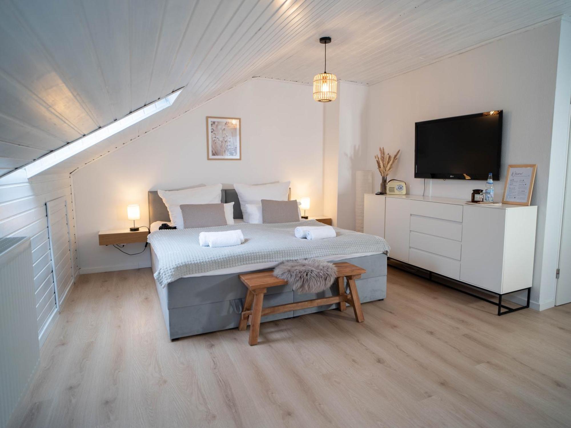 מינדלהיים Charmantes Apartment Mit Balkon מראה חיצוני תמונה