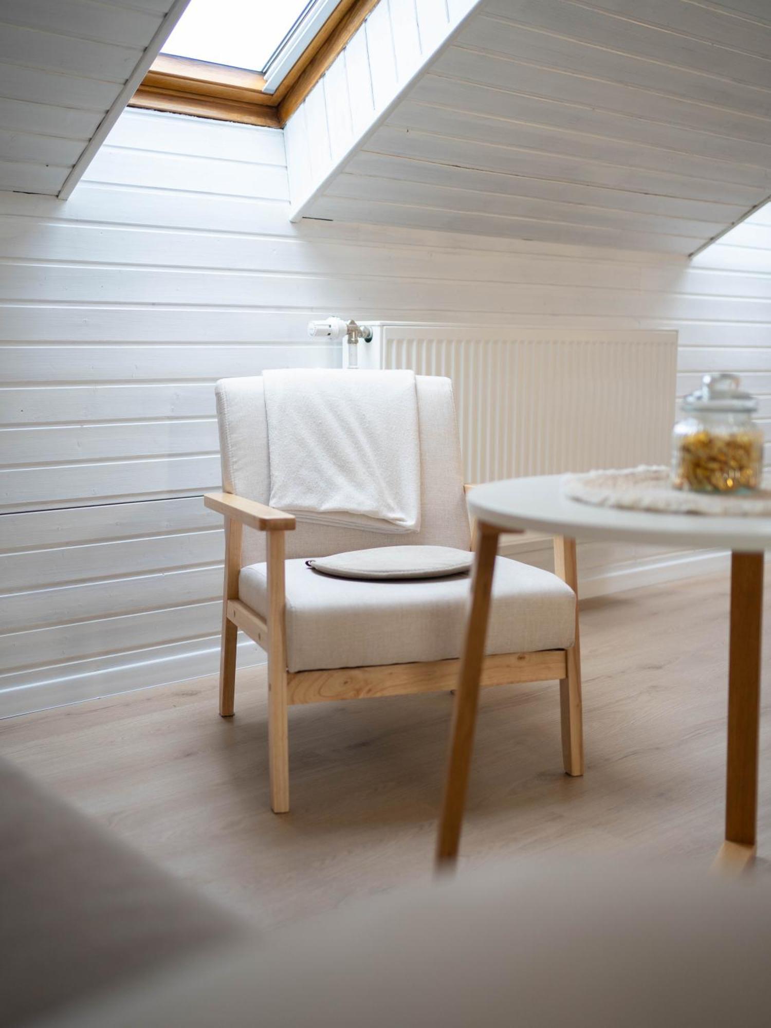מינדלהיים Charmantes Apartment Mit Balkon מראה חיצוני תמונה