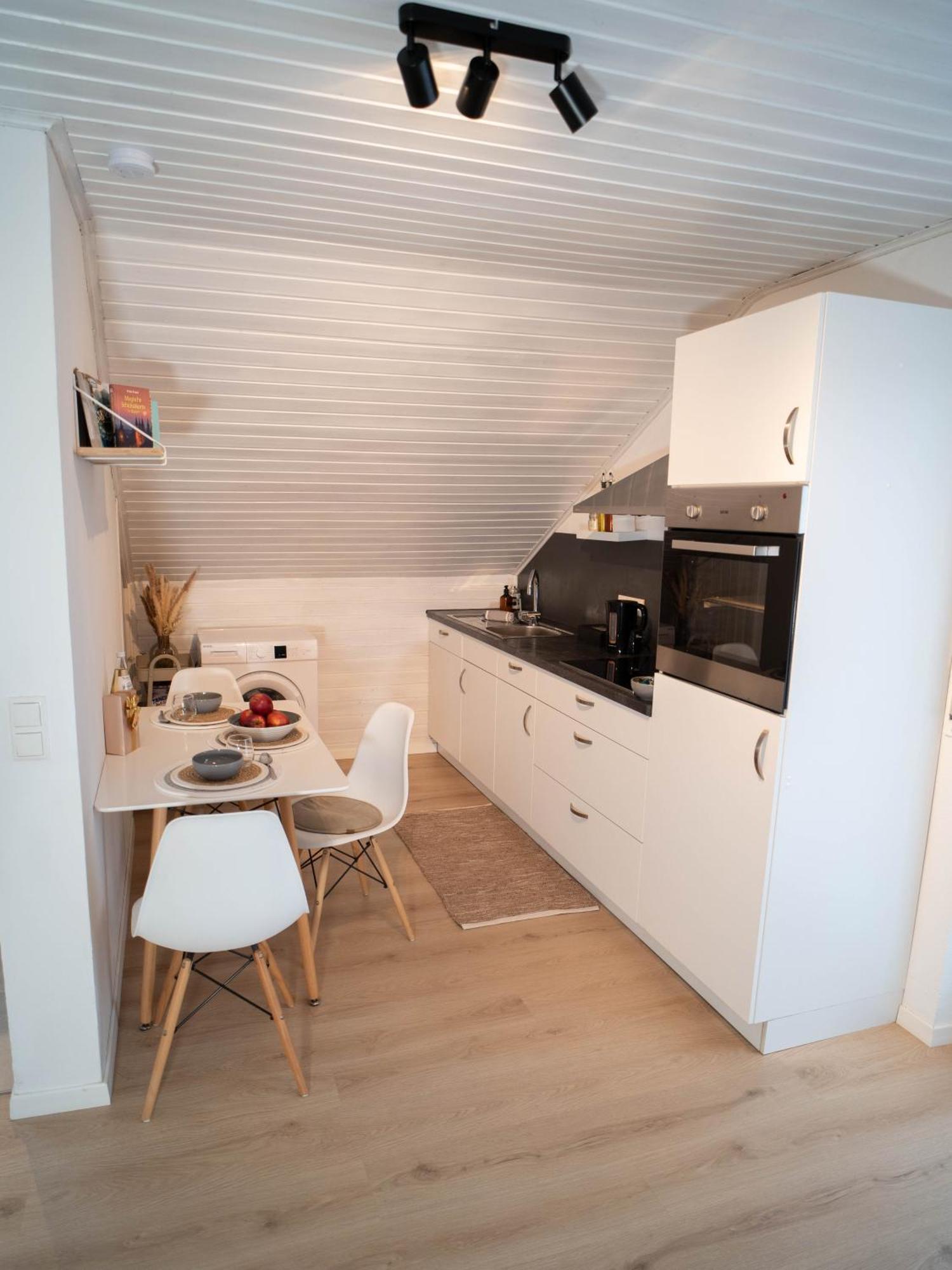 מינדלהיים Charmantes Apartment Mit Balkon מראה חיצוני תמונה